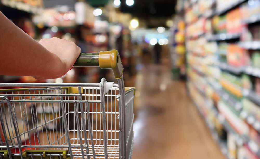 Carrinho de compras no supermercado